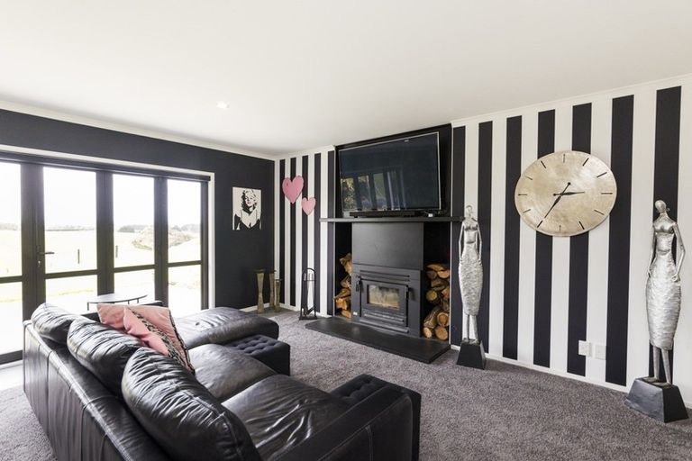 Photo of property in 317a Mount Biggs Road, Halcombe, Feilding, 4779