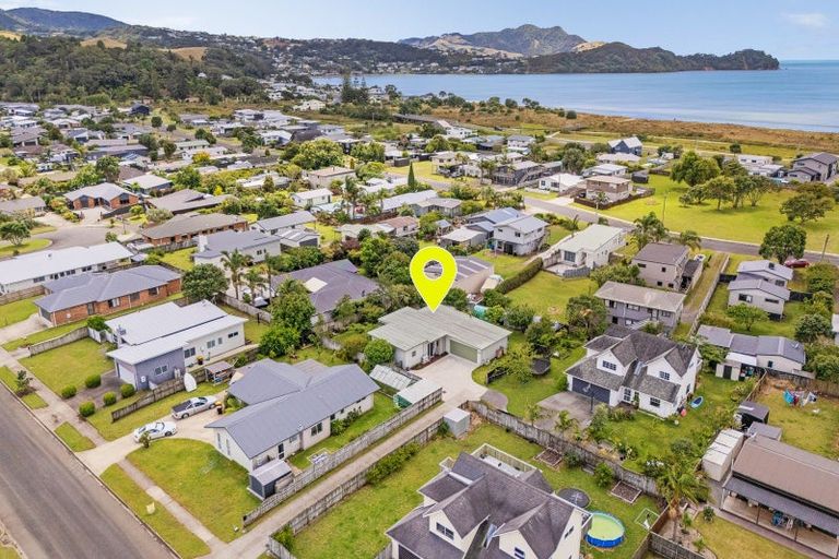 Photo of property in 7 Wells Place, Whitianga, 3510