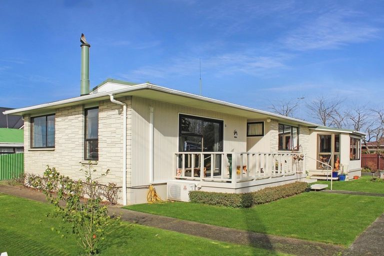 Photo of property in 13 Victoria Avenue, Dannevirke, 4930