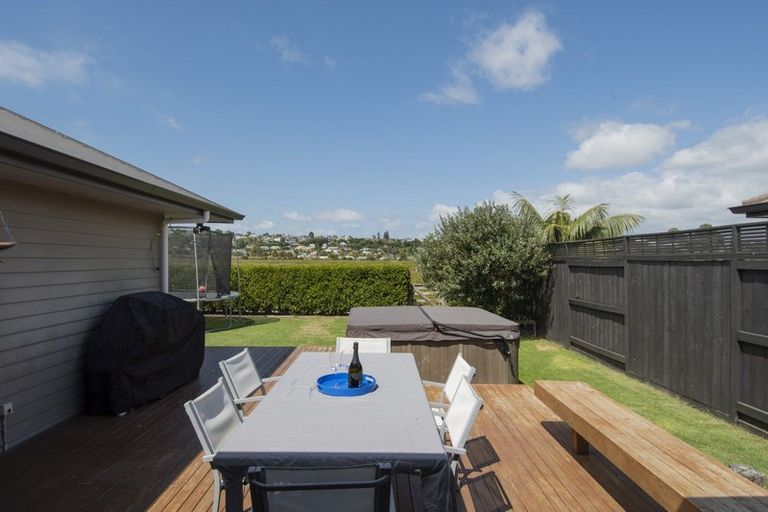 Photo of property in 19 Paradise Place, Matua, Tauranga, 3110