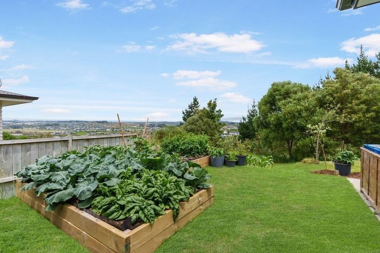 Photo of property in 76 Maire Road, Orewa, 0931