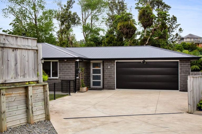 Photo of property in 8 Garrett Drive, Whalers Gate, New Plymouth, 4310
