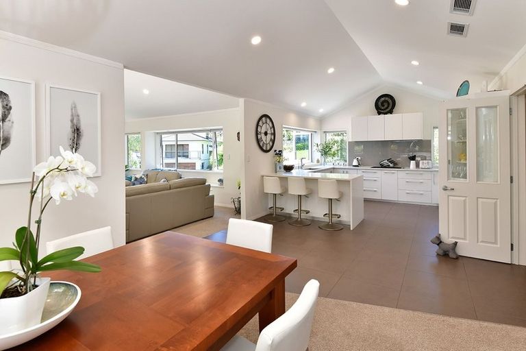 Photo of property in 20 Whale Cove, Stanmore Bay, Whangaparaoa, 0932