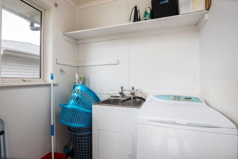 Photo of property in 80 Strange Street, Waitara, 4320