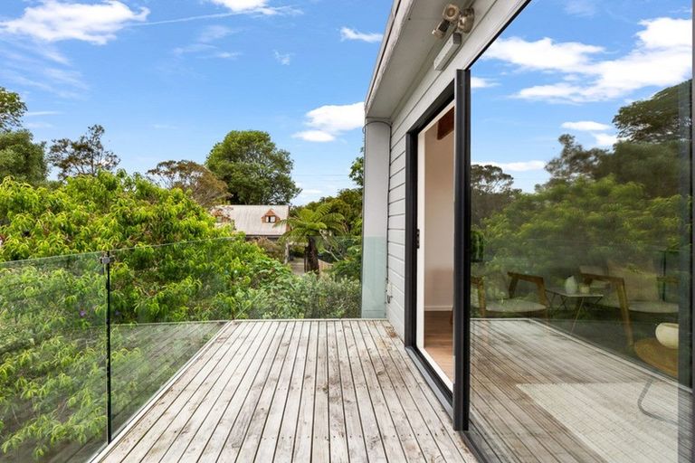 Photo of property in 1/17 Ribblesdale Road, Henderson, Auckland, 0612