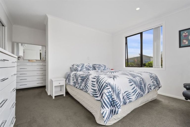 Photo of property in 6 Huanui Close, Papamoa Beach, Papamoa, 3118