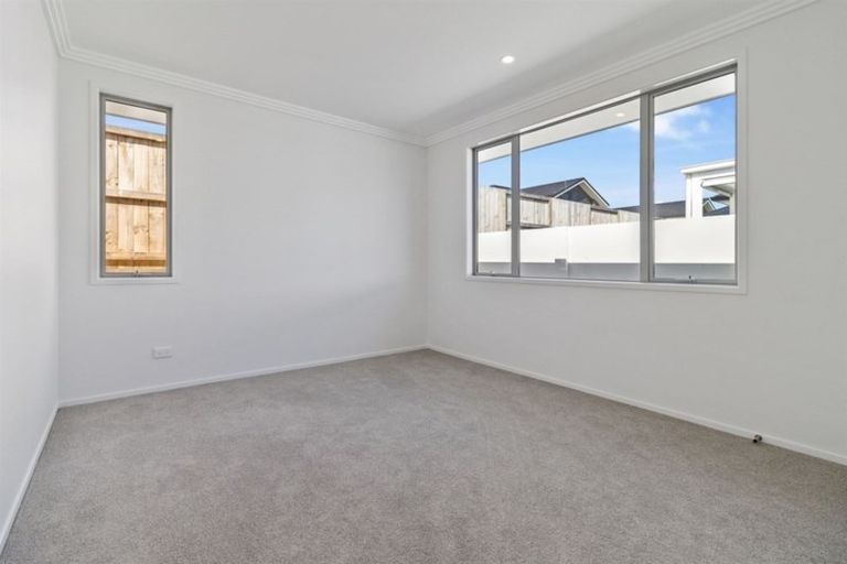 Photo of property in 1 Charlotte Drive, Omokoroa, 3114