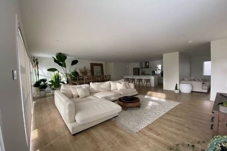 Photo of property in 7 Kingfisher Road, Silverdale, 0932