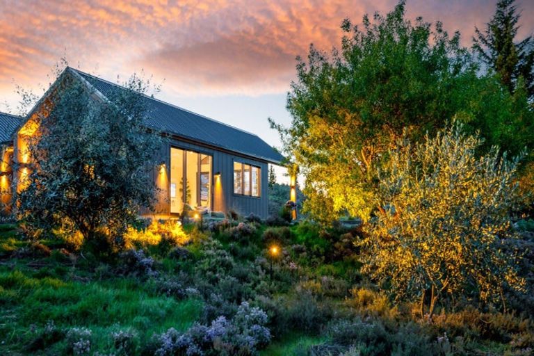 Photo of property in 69 Letts Gully Road, Letts Gully, Alexandra, 9393