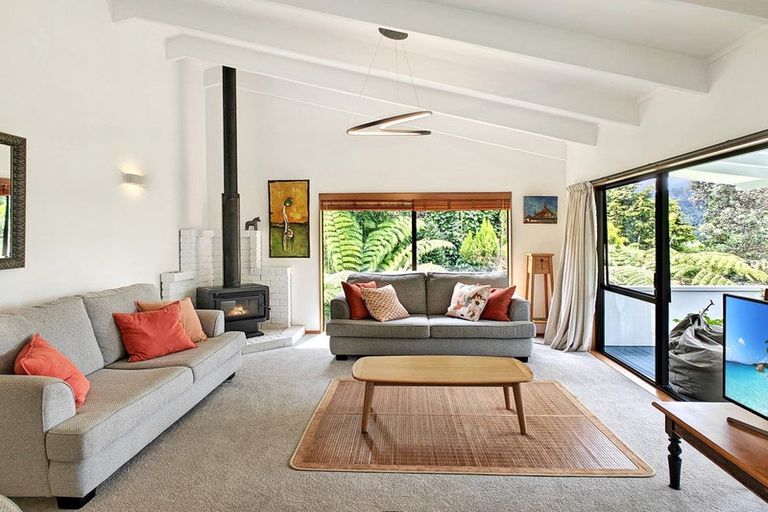 Photo of property in 231 Tukere Drive, Whangamata, 3620