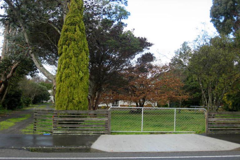 Photo of property in 463a High Street South, Carterton, 5713