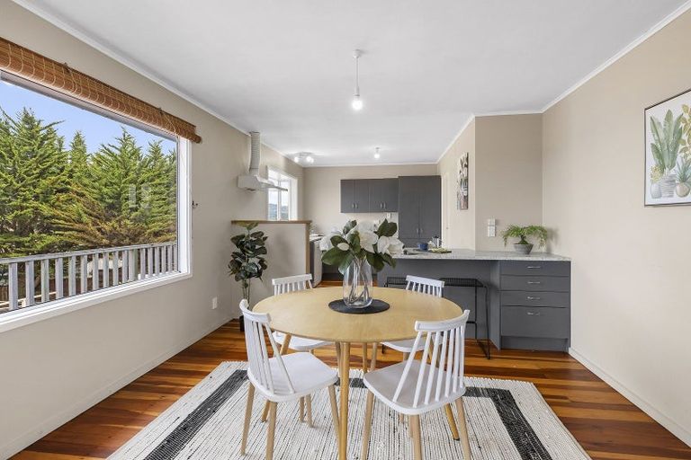 Photo of property in 21 Akaroa Drive, Maupuia, Wellington, 6022