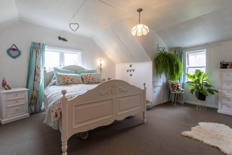 Photo of property in 34 Queen Street, Dannevirke, 4930