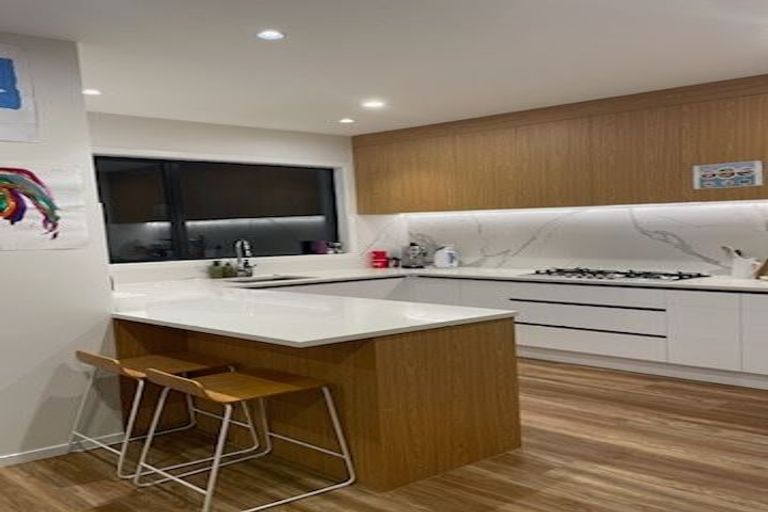 Photo of property in 39b Exminster Street, Blockhouse Bay, Auckland, 0600