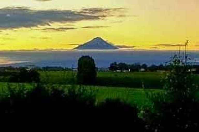 Photo of property in 27 Galt Street, Hawera, 4610