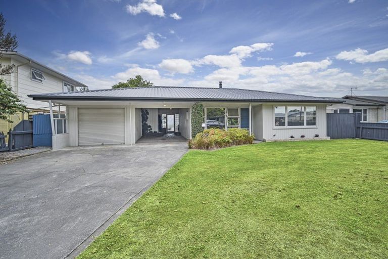 Photo of property in 66 Flaxmere Avenue, Flaxmere, Hastings, 4120