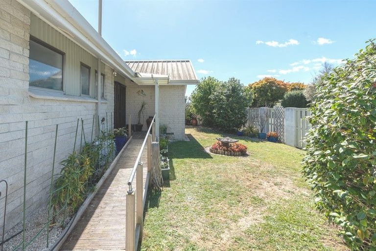 Photo of property in 12a Arkle Place, Nawton, Hamilton, 3200