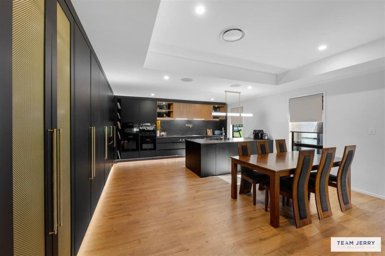 Photo of property in 21 Te Ara Aukati Terrace, Pokeno, 2471