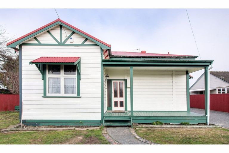 Photo of property in 1002 Fitzroy Avenue, Mahora, Hastings, 4120