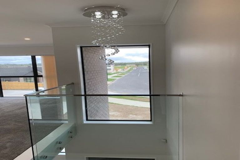 Photo of property in 40 Cooladawson Drive, Flat Bush, Auckland, 2019