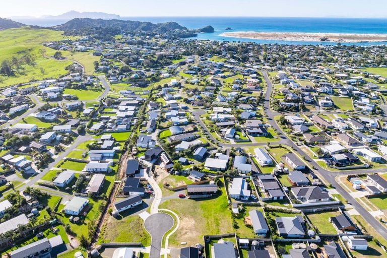 Photo of property in 46 Marram Place, Mangawhai Heads, Mangawhai, 0505