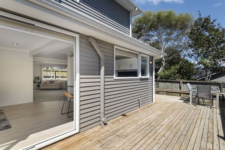 Photo of property in 116a Forrest Hill Road, Forrest Hill, Auckland, 0620