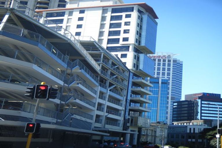 Photo of property in 2/36 Kitchener Road, Milford, Auckland, 0620