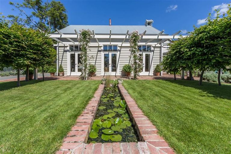 Photo of property in 262 Wainui Main Road, French Farm, Akaroa, 7582