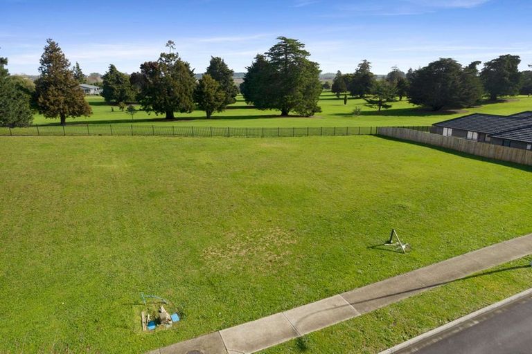 Photo of property in 33 Murray Ward Drive, Te Kauwhata, 3710