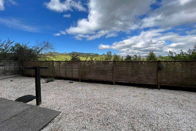 Photo of property in 1i/17 Crown Lynn Place, New Lynn, Auckland, 0600