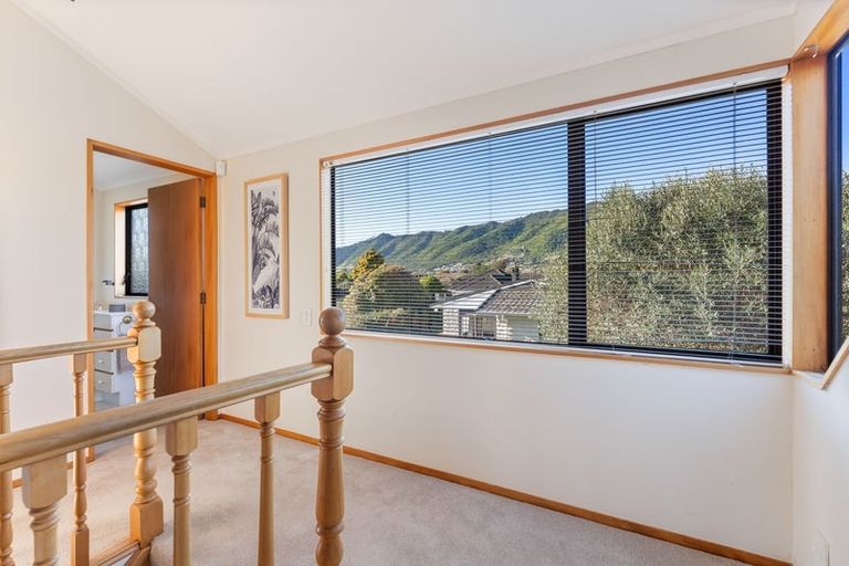 Photo of property in 37 Ngaio Road, Waikanae, 5036