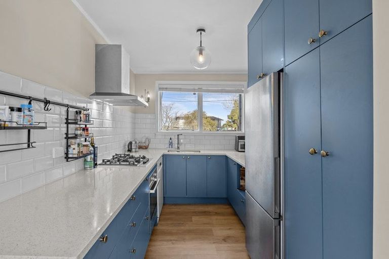 Photo of property in 22 Royal Road, Massey, Auckland, 0614