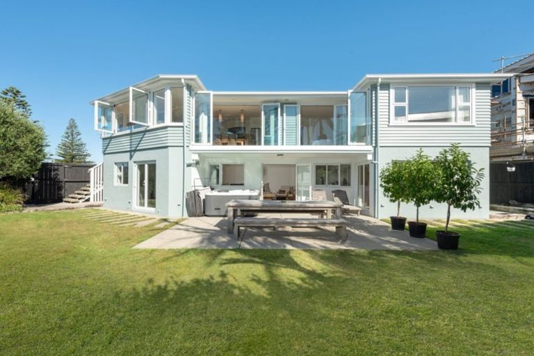 Photo of property in 96 Marine Parade, Mount Maunganui, 3116