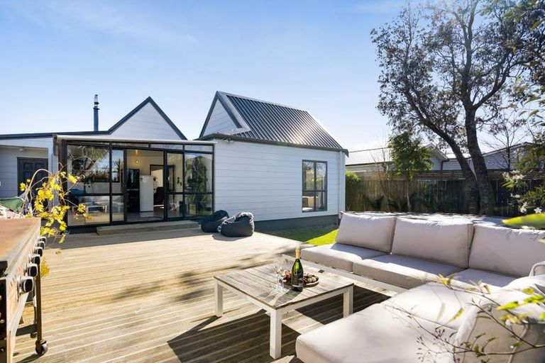 Photo of property in 73 Rewa Street, Inglewood, 4330