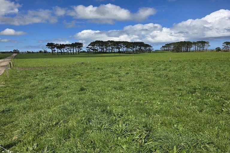 Photo of property in 189 Namu Road, Opunake, 4681