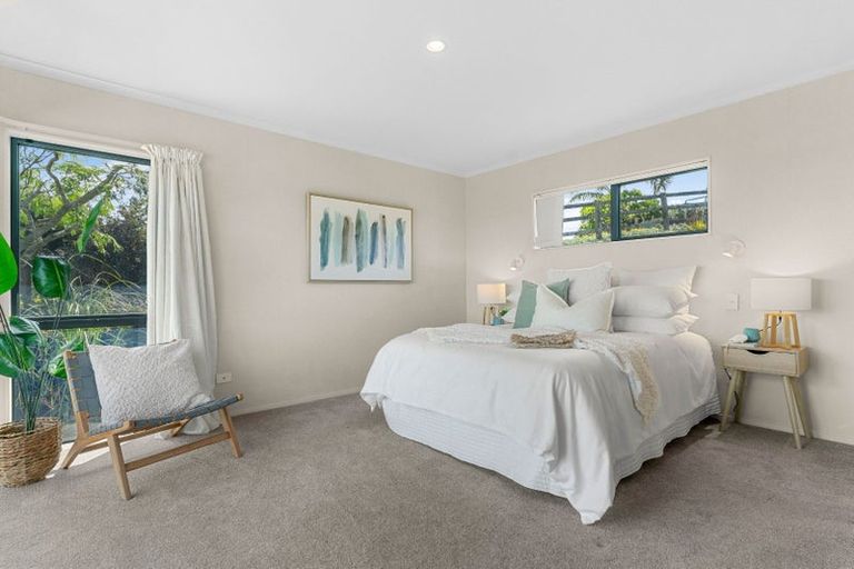 Photo of property in 4 Sunset Parade, Parua Bay, Whangarei, 0174