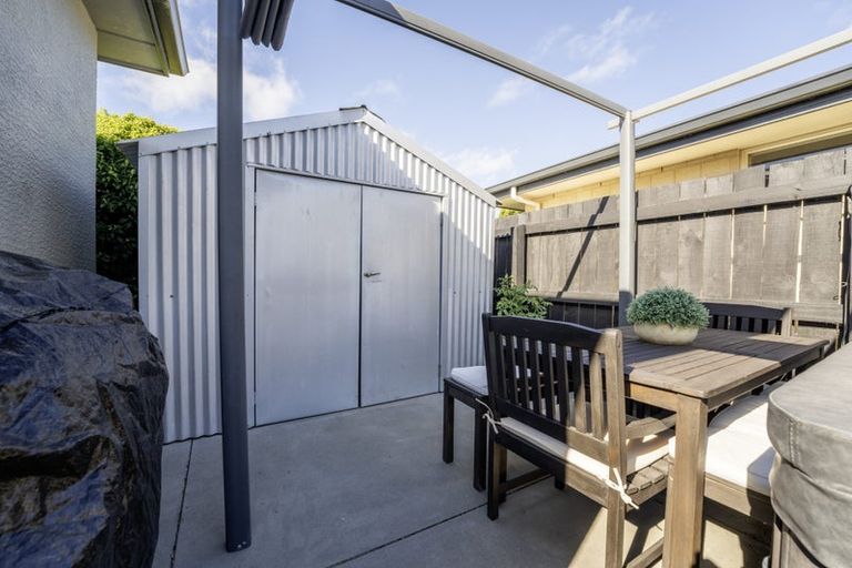 Photo of property in 10 Athol Place, Highfield, Timaru, 7910