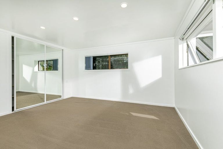 Photo of property in 44 Rewi Street, Torbay, Auckland, 0630