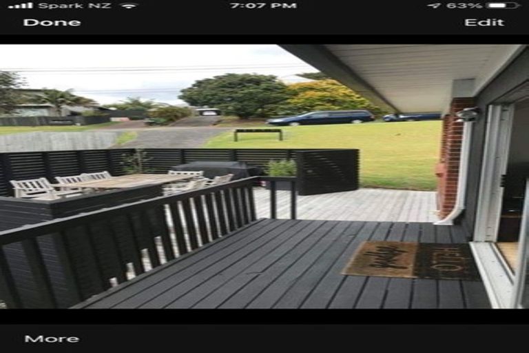 Photo of property in 1/20 Penning Road, Castor Bay, Auckland, 0620