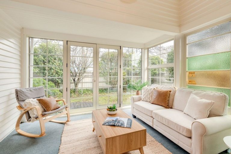 Photo of property in 296 Papanui Road, Strowan, Christchurch, 8052