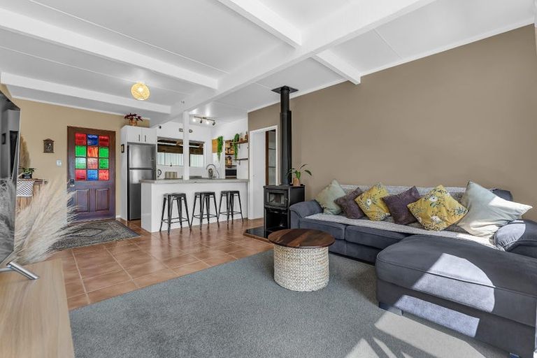 Photo of property in 61 Hillcrest Road, Hatfields Beach, Orewa, 0931