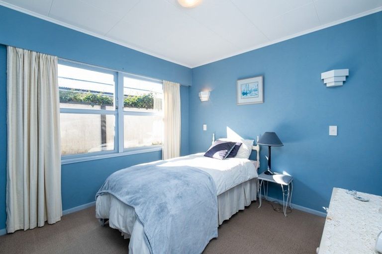 Photo of property in 5 Carl Avenue, Havelock North, 4130