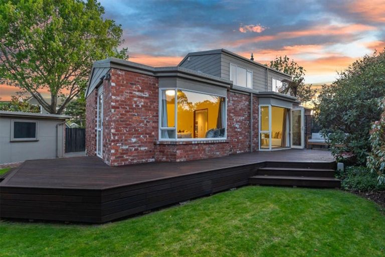 Photo of property in 3 Bushby Place, Bryndwr, Christchurch, 8053