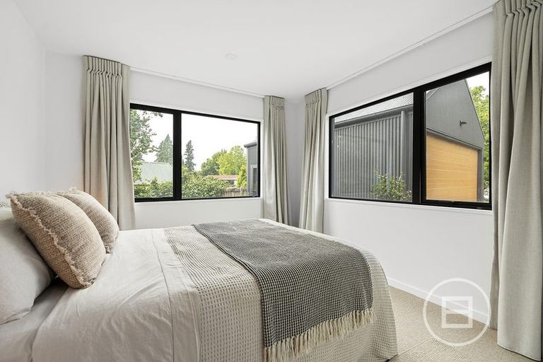 Photo of property in 6 Heuchan Lane, Wanaka, 9305