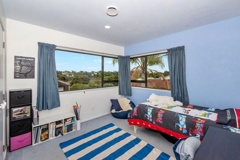 Photo of property in 157b Colwill Road, Massey, Auckland, 0614