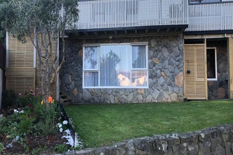 Photo of property in 113 Akaroa Drive, Maupuia, Wellington, 6022