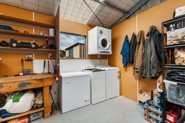 Photo of property in 2 Gavan Street, Cromwell, 9310