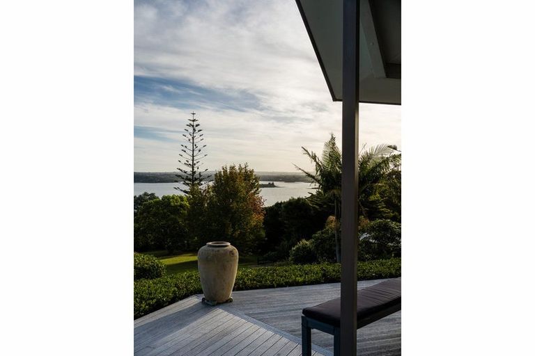 Photo of property in 2 Doves Bay Road, Kerikeri, 0294