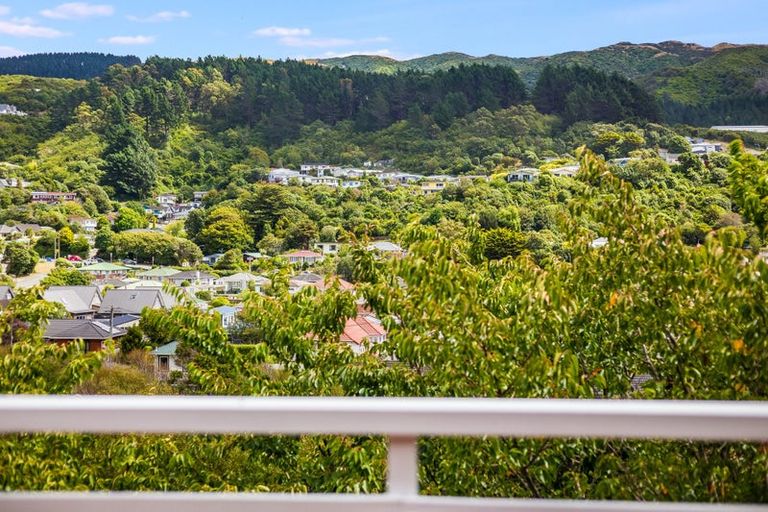 Photo of property in 15 Handyside Street, Tawa, Wellington, 5028