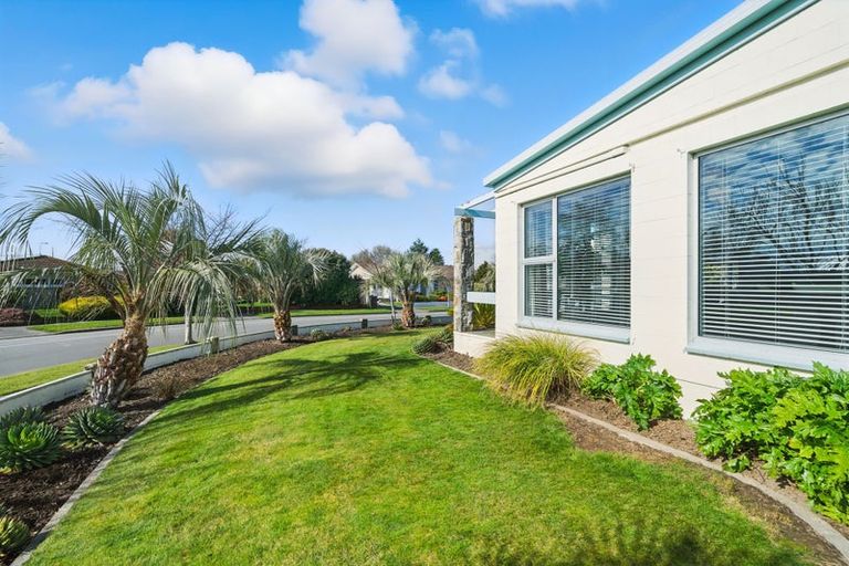 Photo of property in 7 Rosedale Place, Avonhead, Christchurch, 8042
